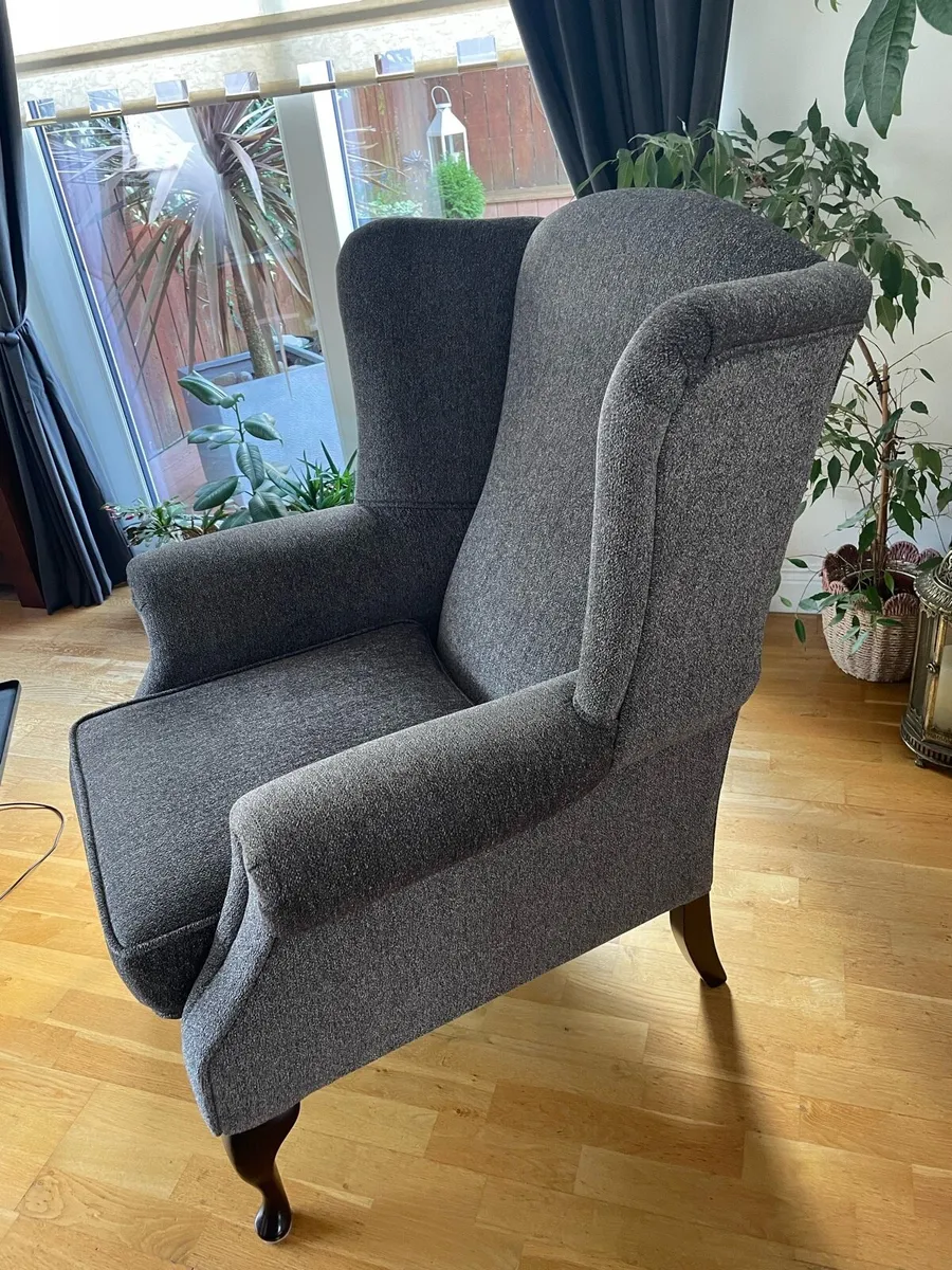 Two new Queen Anne wingback chairs - Image 3