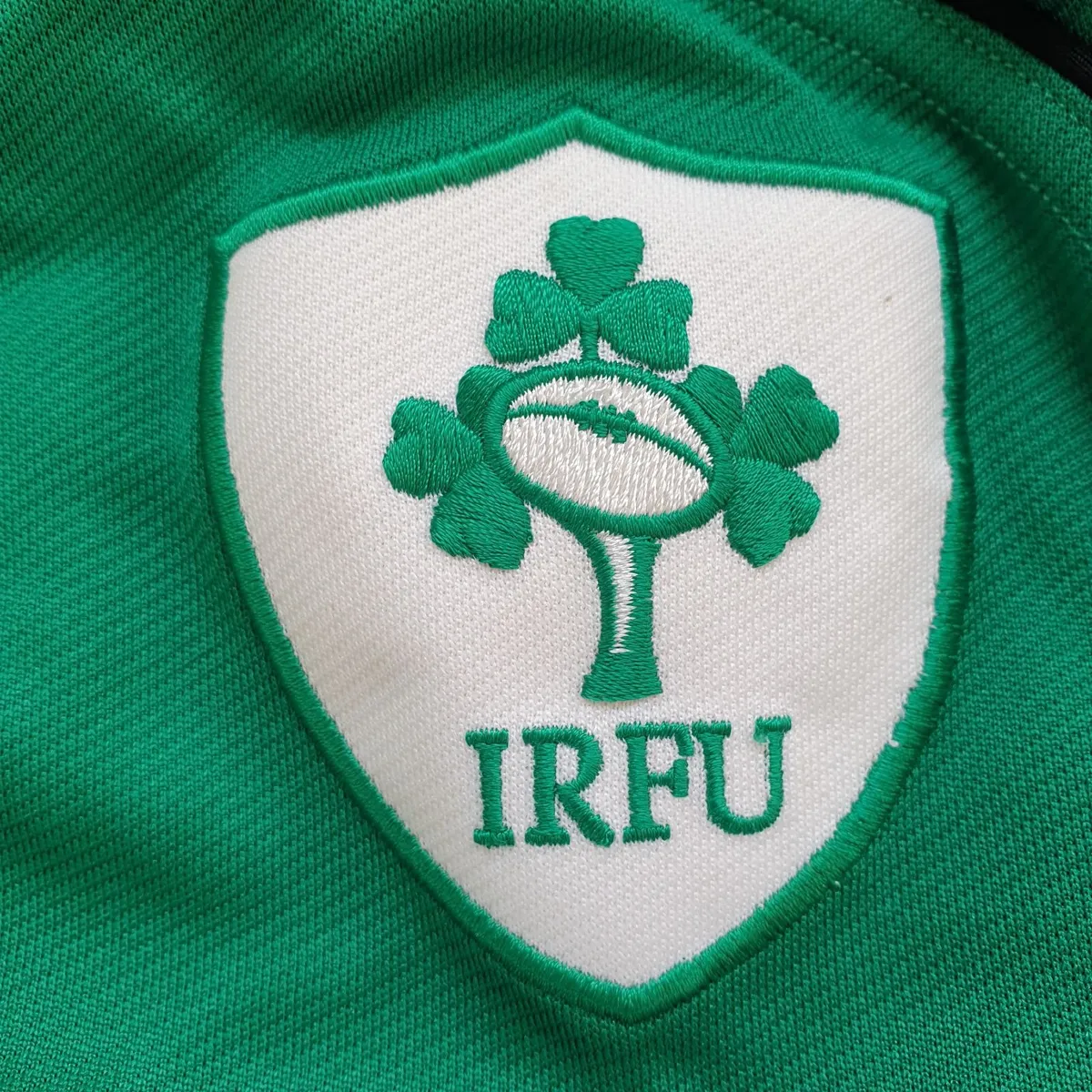 Ireland rugby 2010 home jersey Puma Large - Image 4
