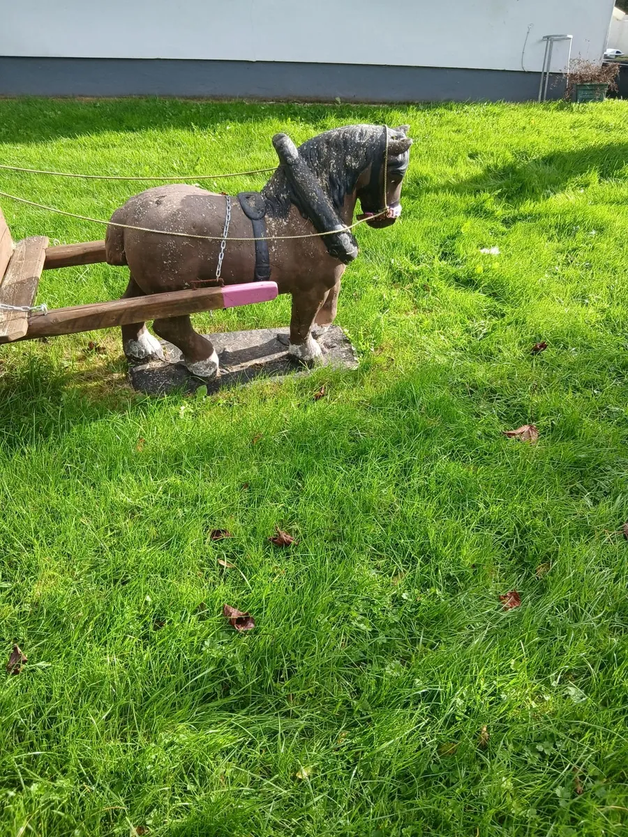 Out door  concert Horse & cart - Image 4