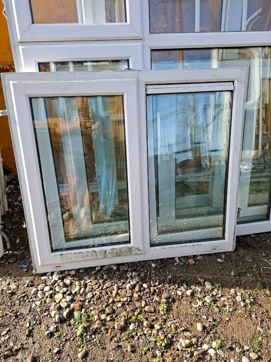 Window and door - Image 2