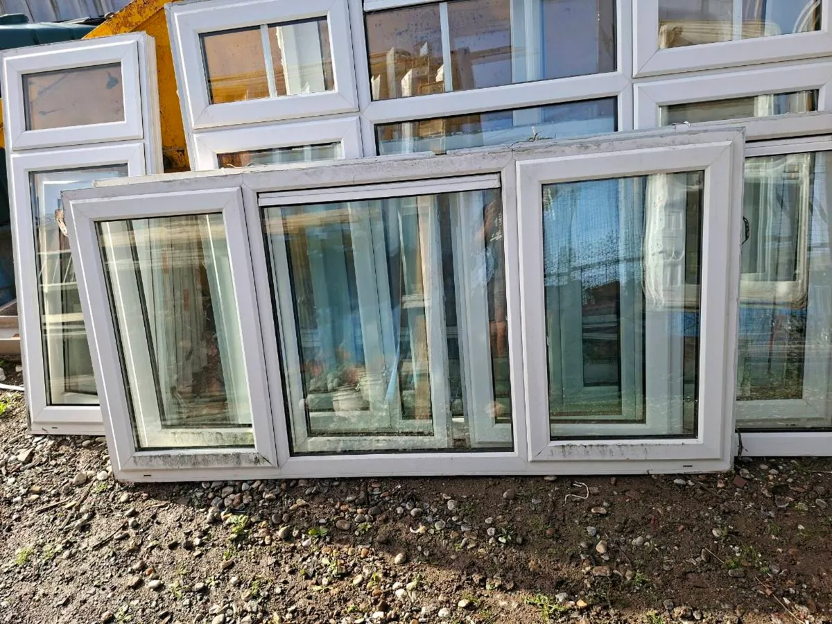 Window and door - Image 1