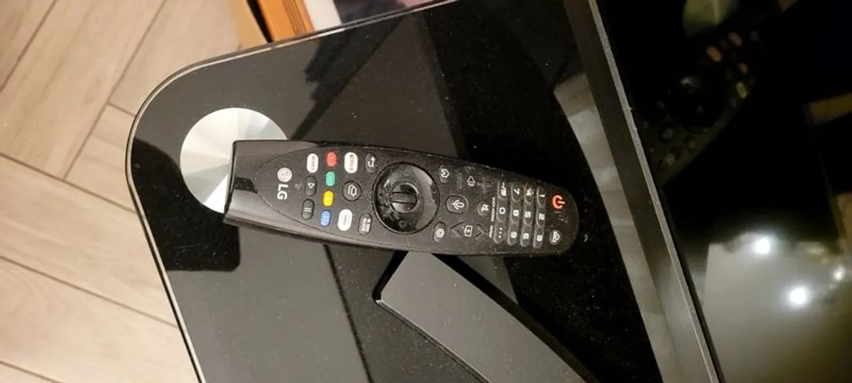 LG 50" TV with TV stand - Image 4
