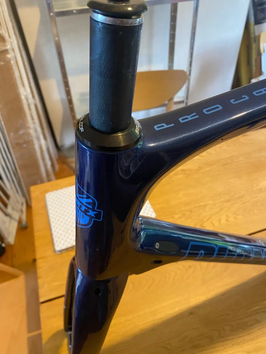 Planet X Pro Carbon Disc Frameset - Image 3