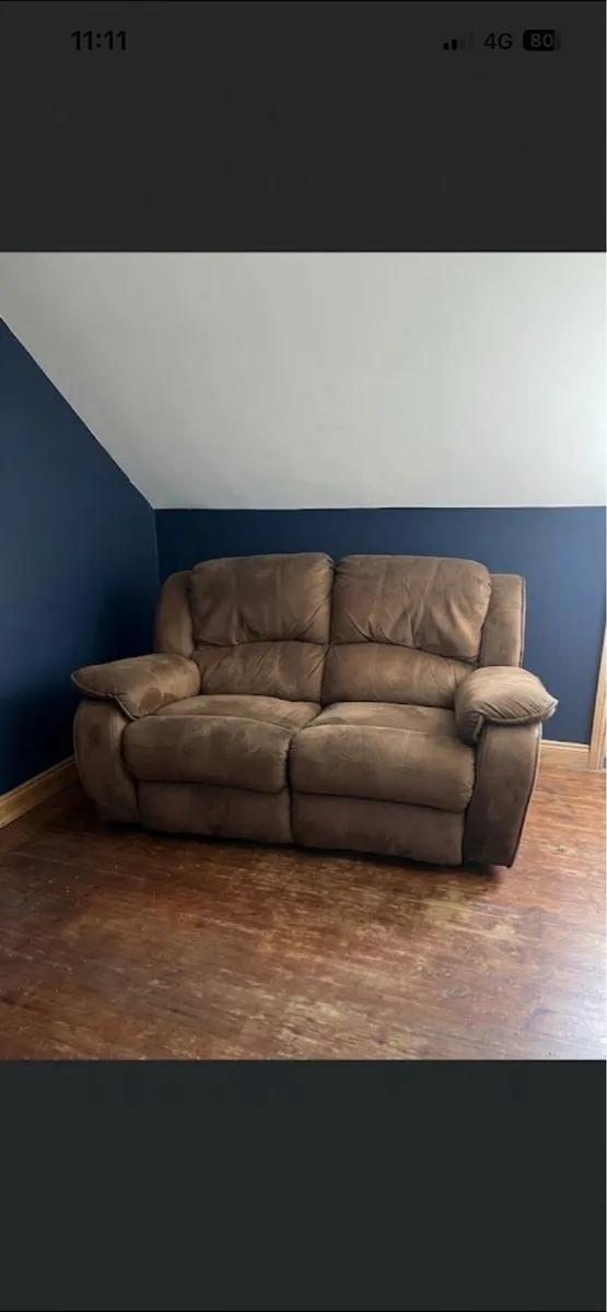 DELIVERY AVAILABLE: Dual recliner couch