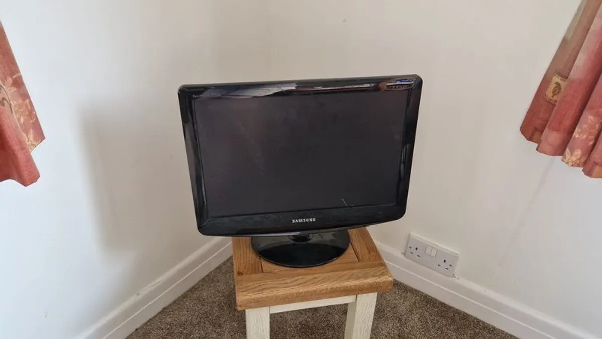 Samsung Tv and/or stand - Image 1
