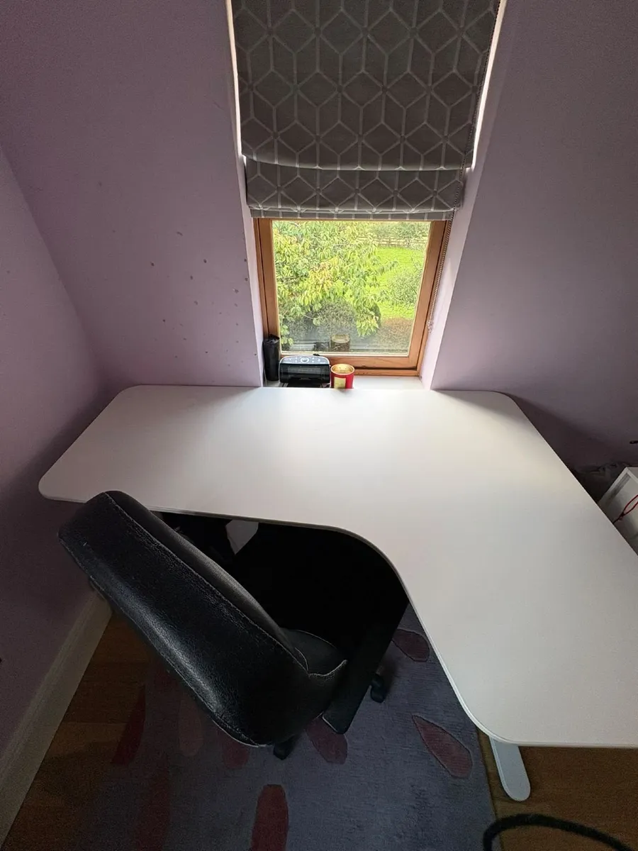 desk - Image 2