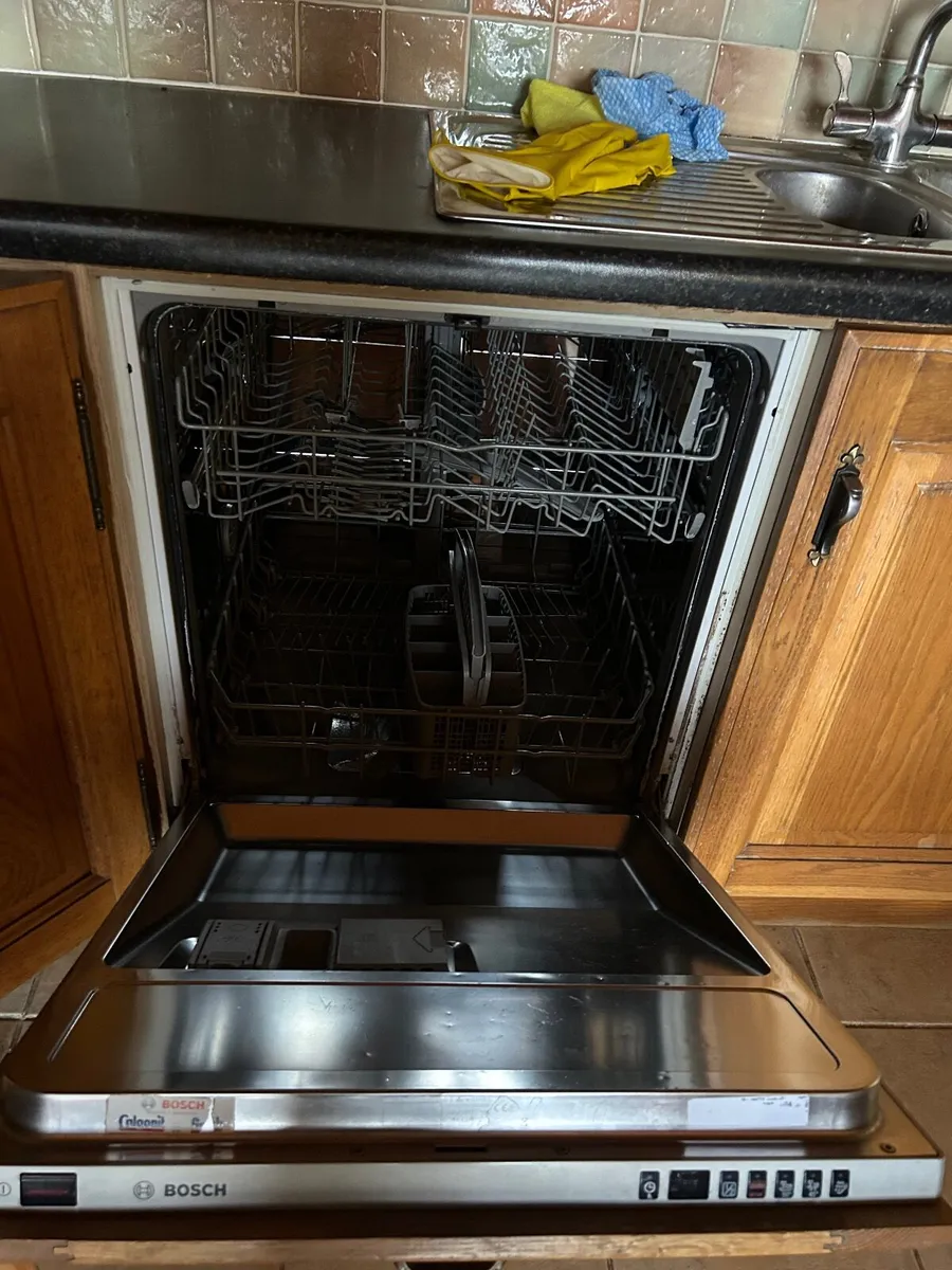 Dishwasher €90 *REDUCED FOR QUICK SALE - Image 3