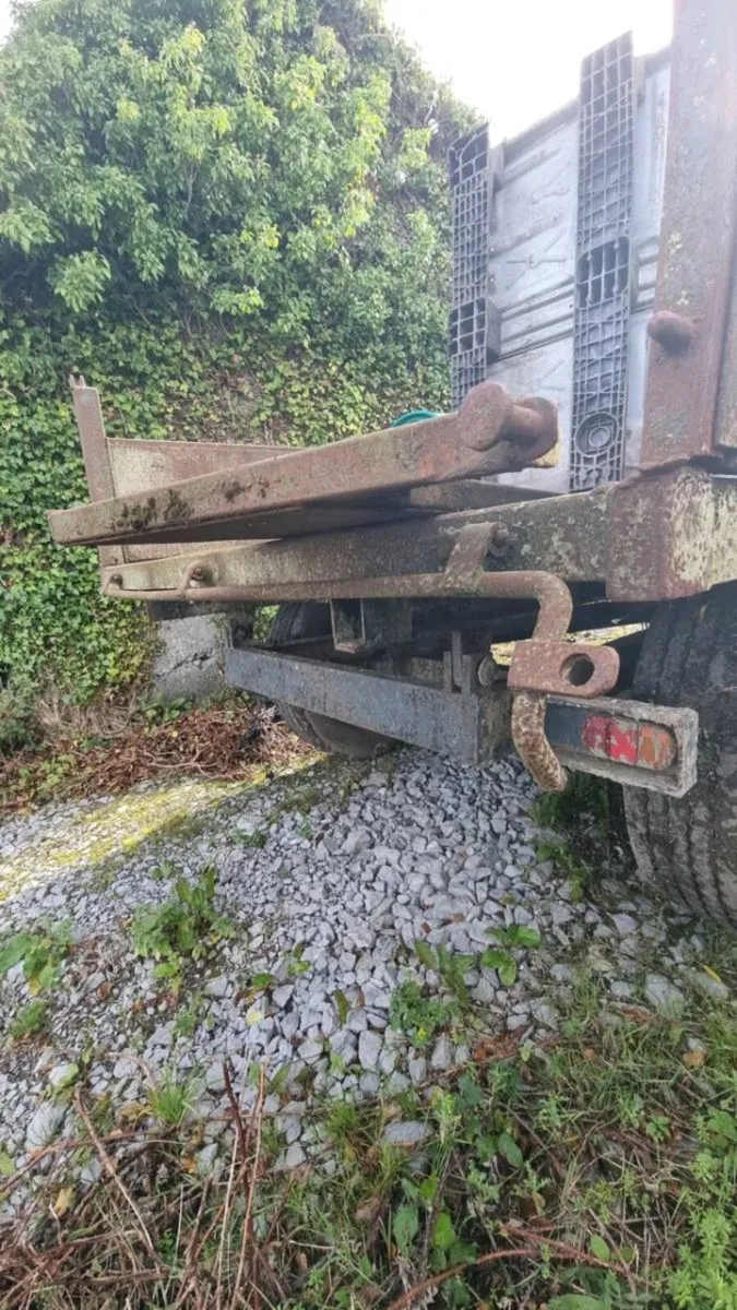 10x6 tipping trailer + car trailer + cow box - Image 4