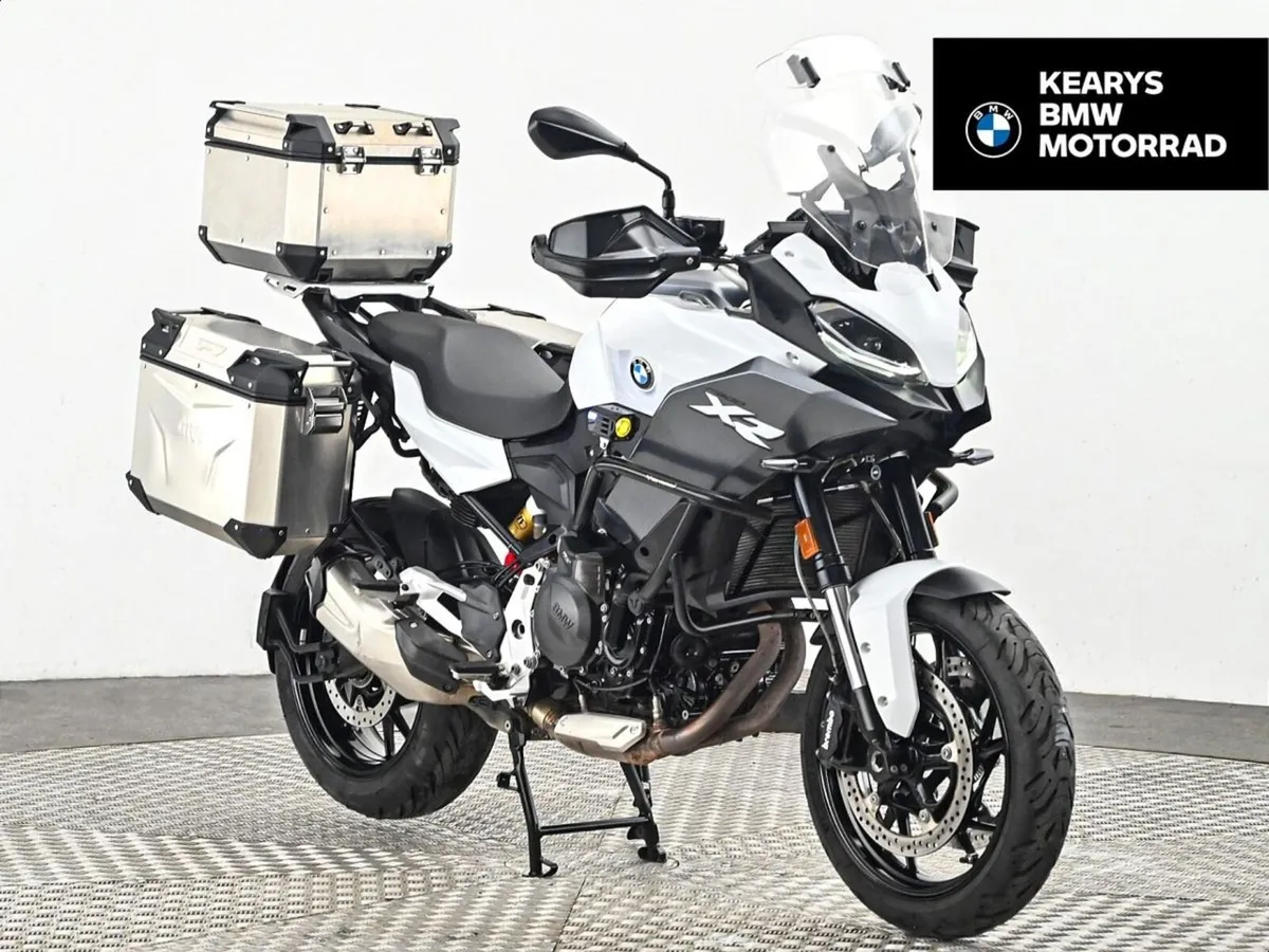 BMW F 900 XR 0.9 - Image 1