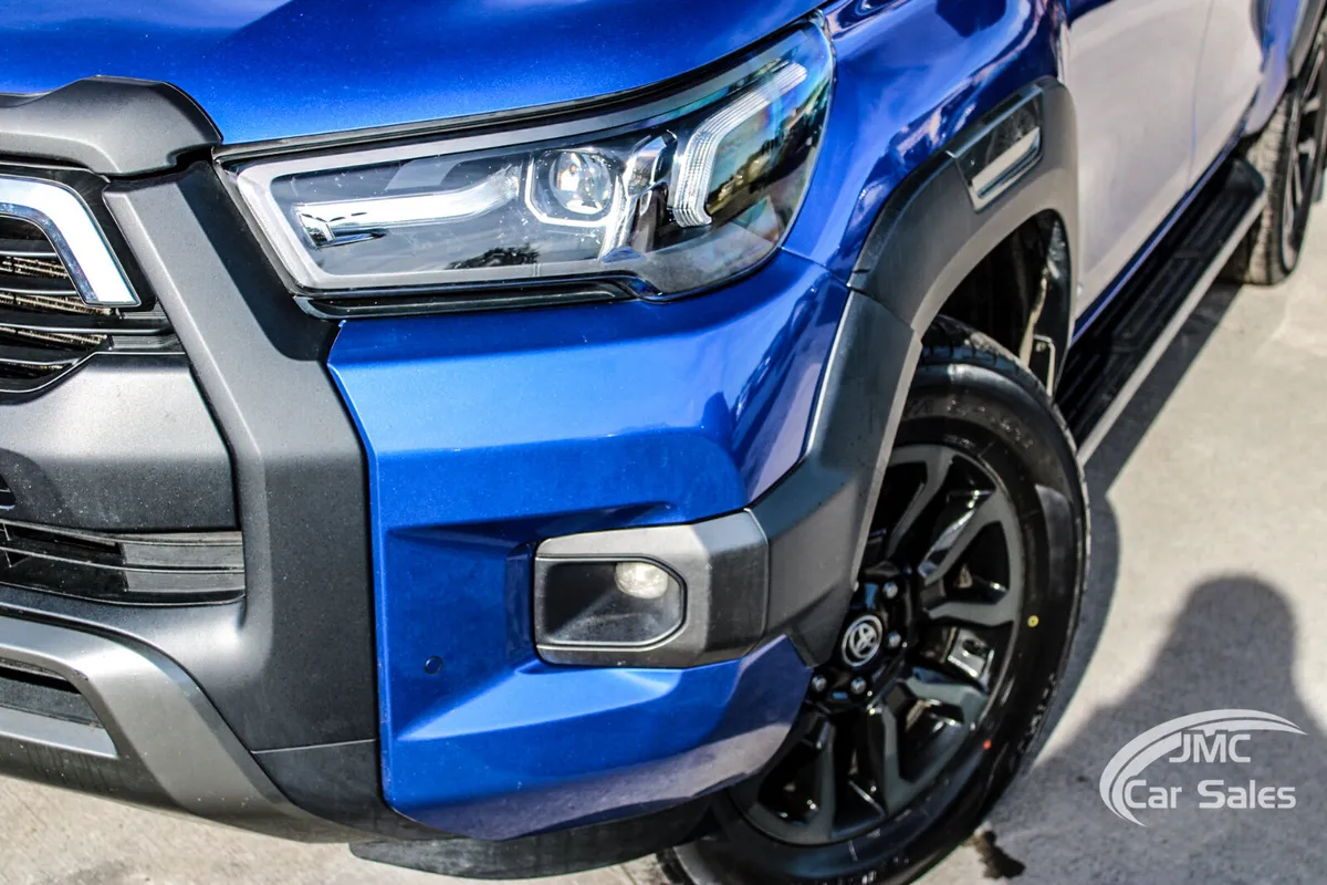 2024 TOYOTA HILUX INVINCIBLE NO VAT - Image 2
