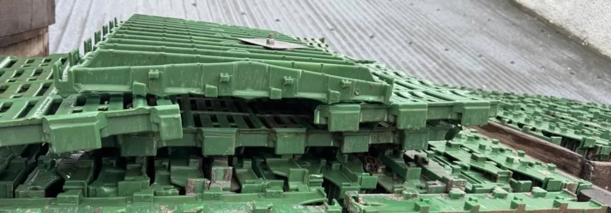 Plastic animal slats - Image 3