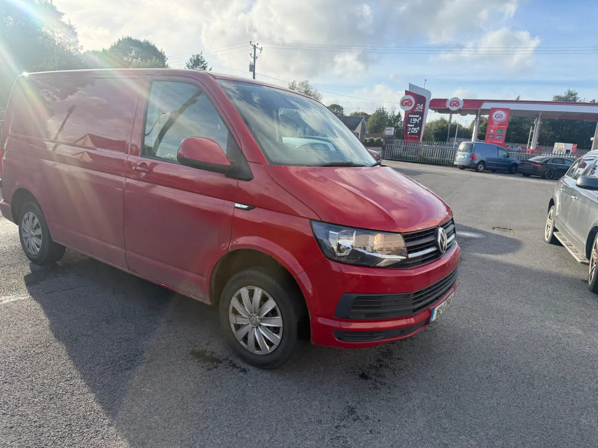Volkswagen Transporter 2016 - Image 2