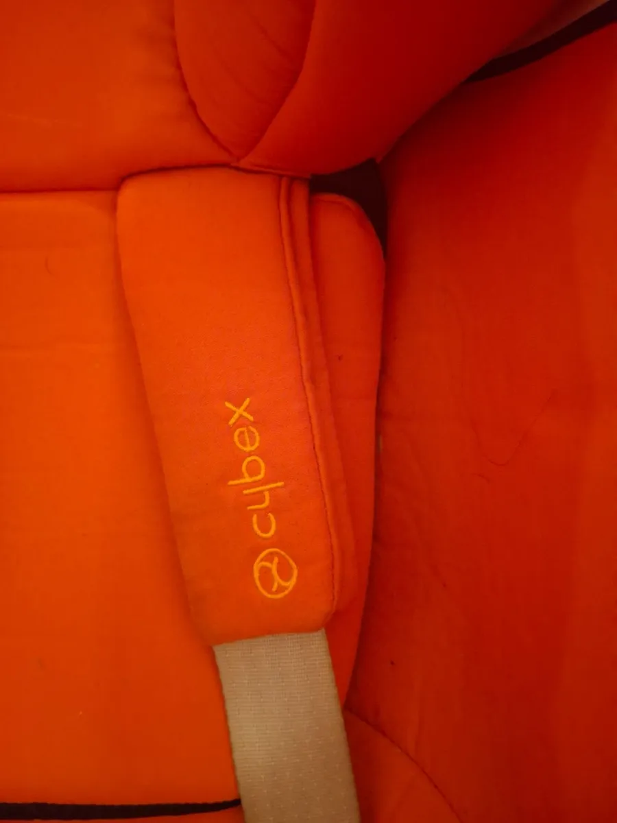 Cybex car seat x2 - Image 2