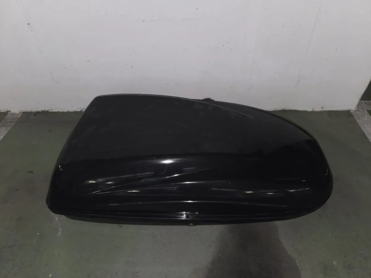 Roof box - Image 2