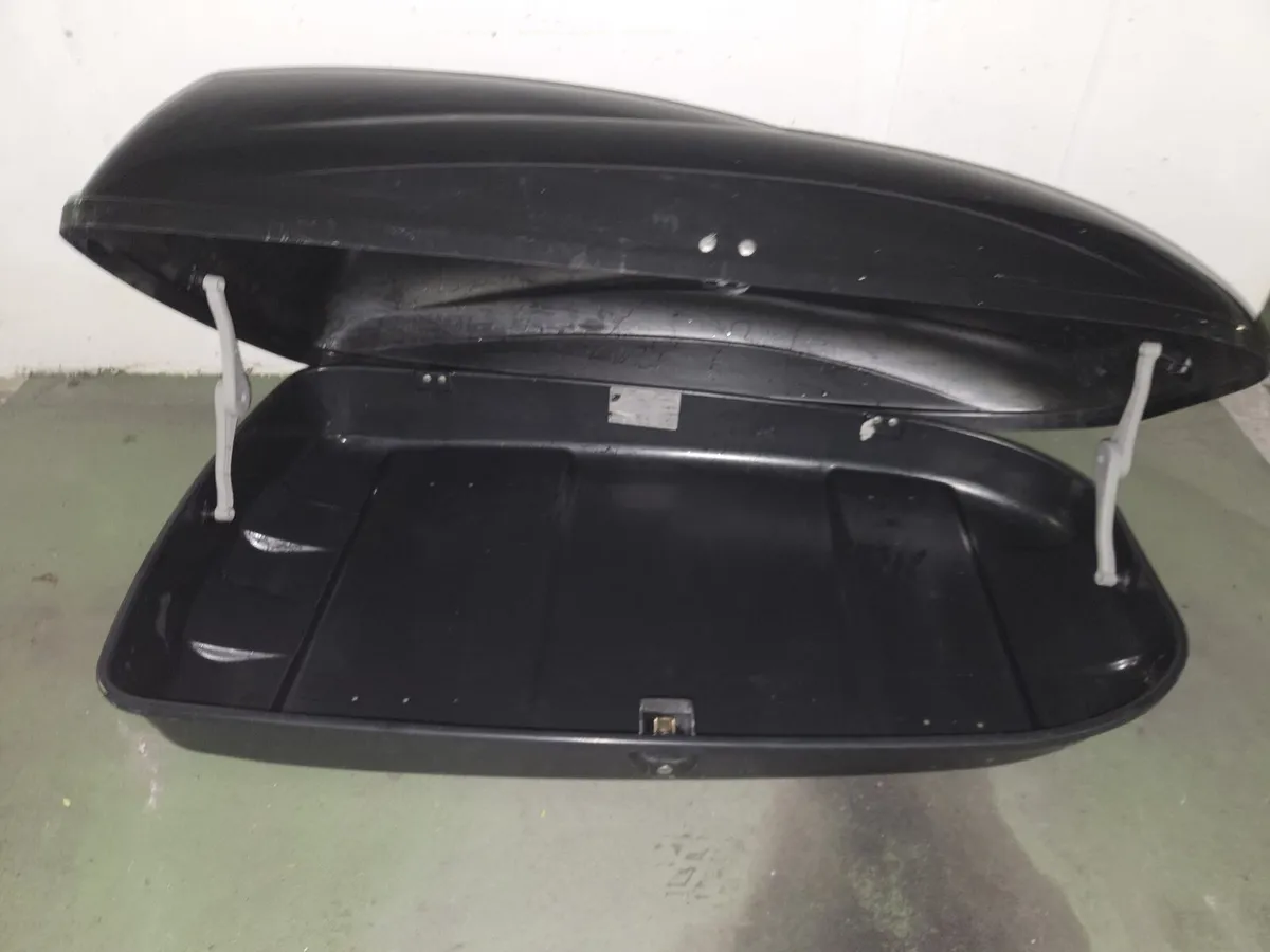 Roof box - Image 3