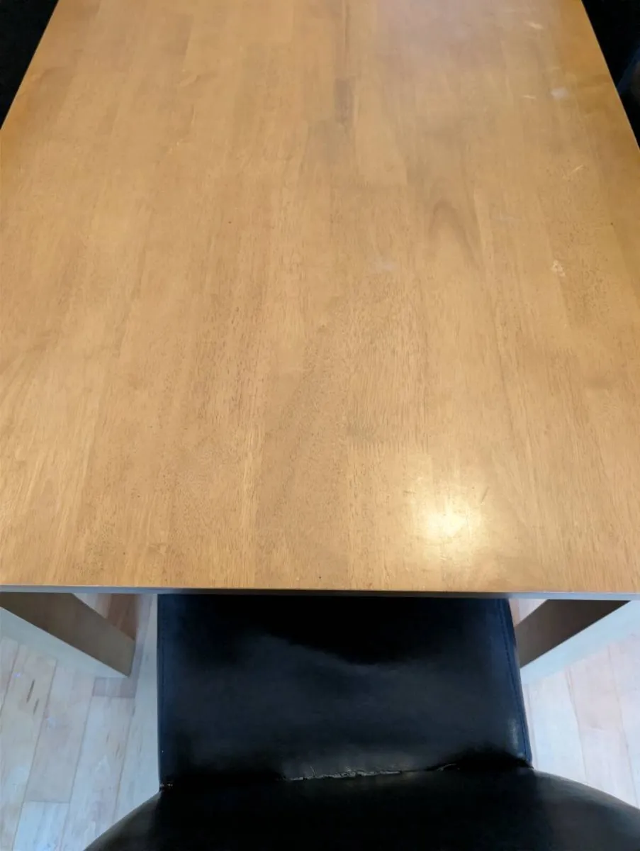Kitchen Table and Chairs - Image 2