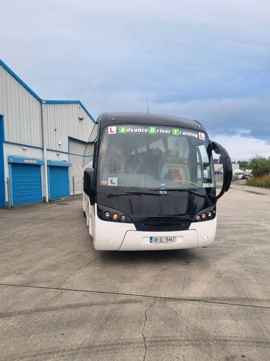 Volvo Sunsundegui Midi coach - Image 4