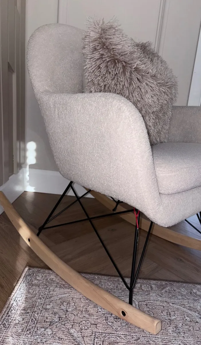 Rocking chair - Image 2