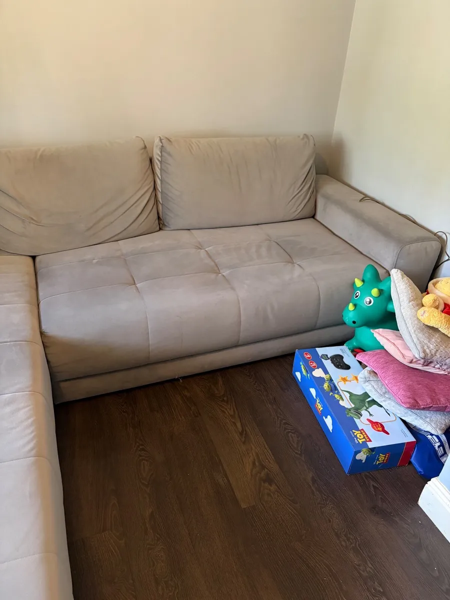Couch - Image 1