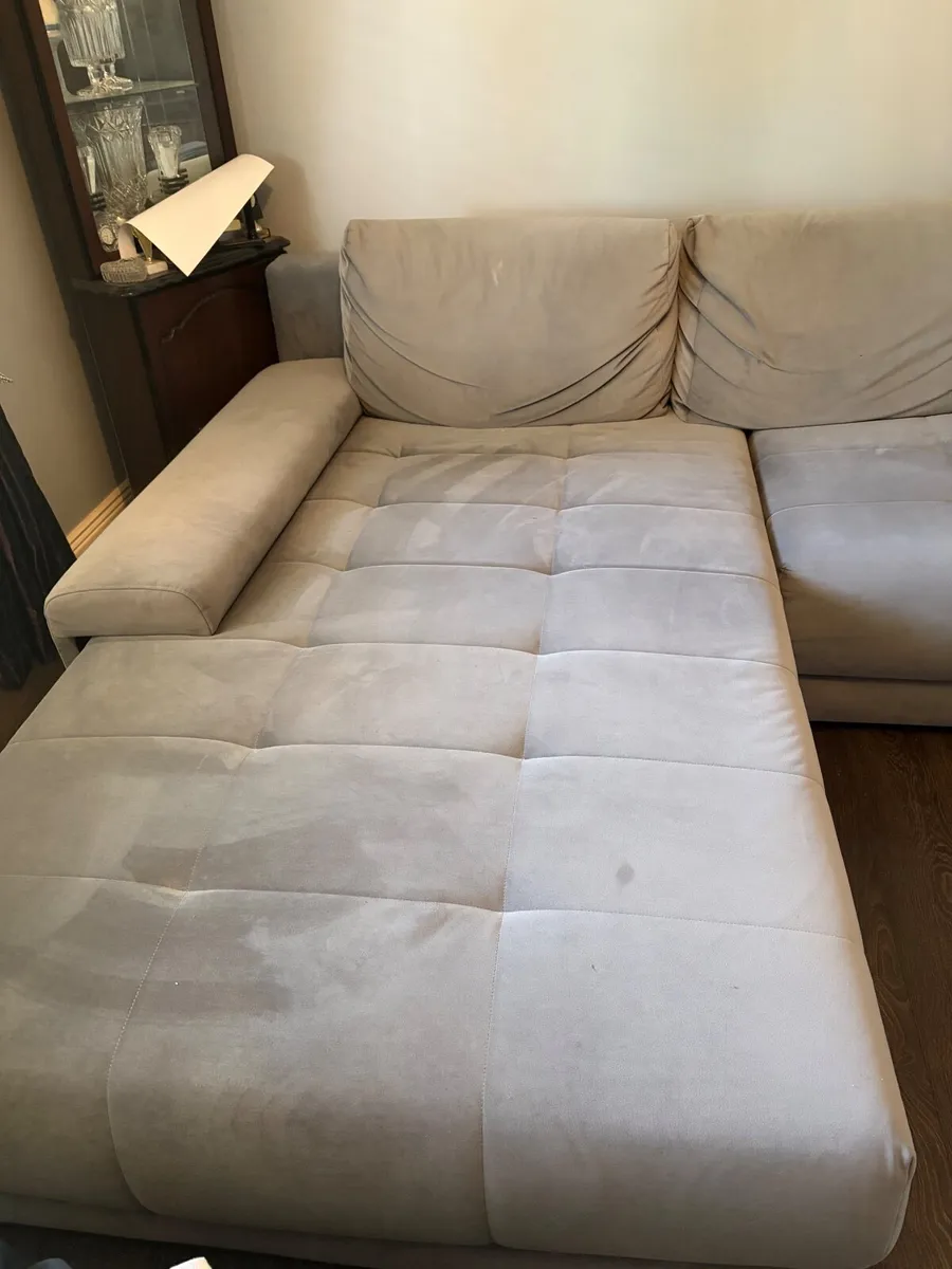 Couch - Image 2