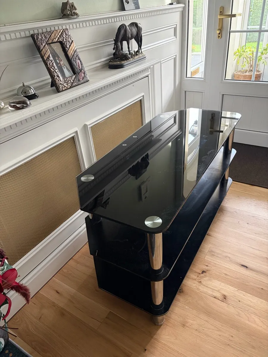 TV Stand - Image 4