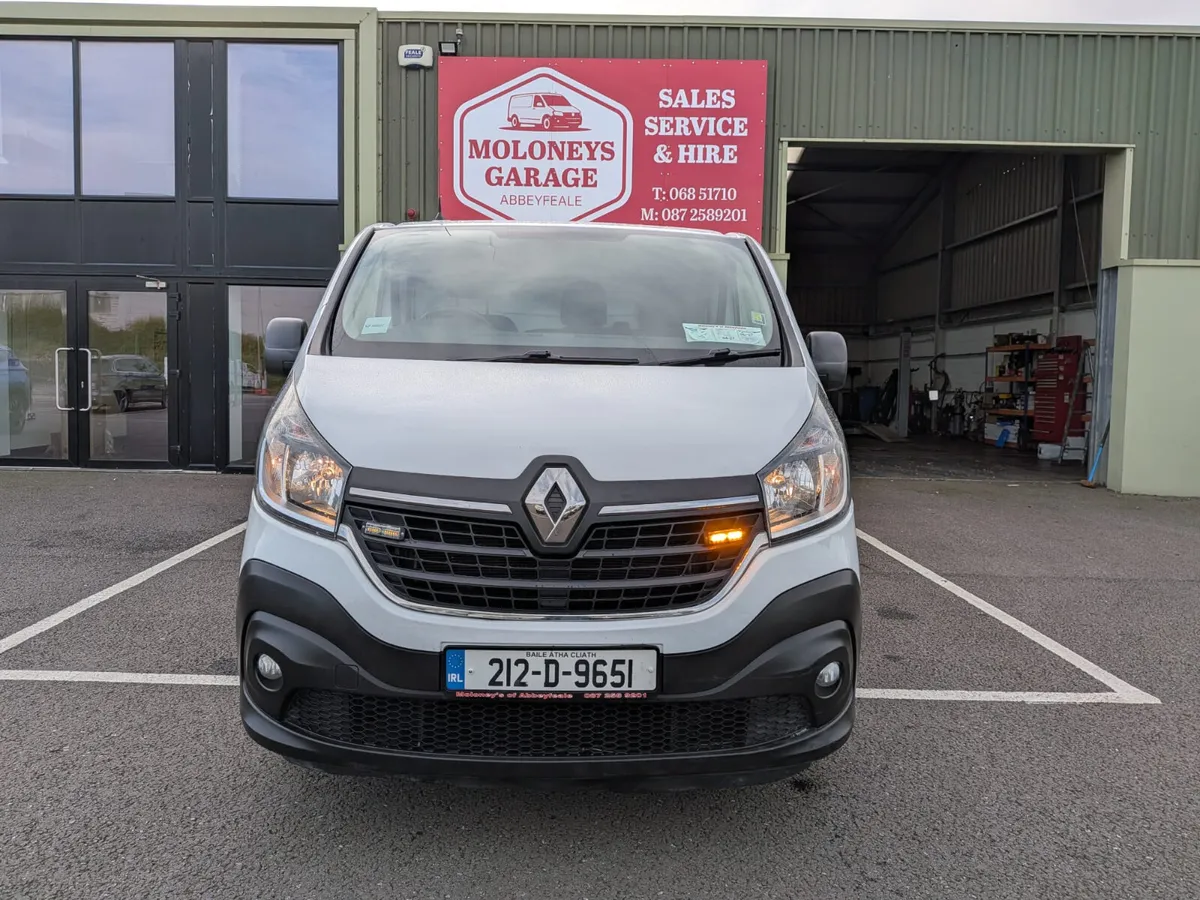 Renault Trafic 2021 - Image 2