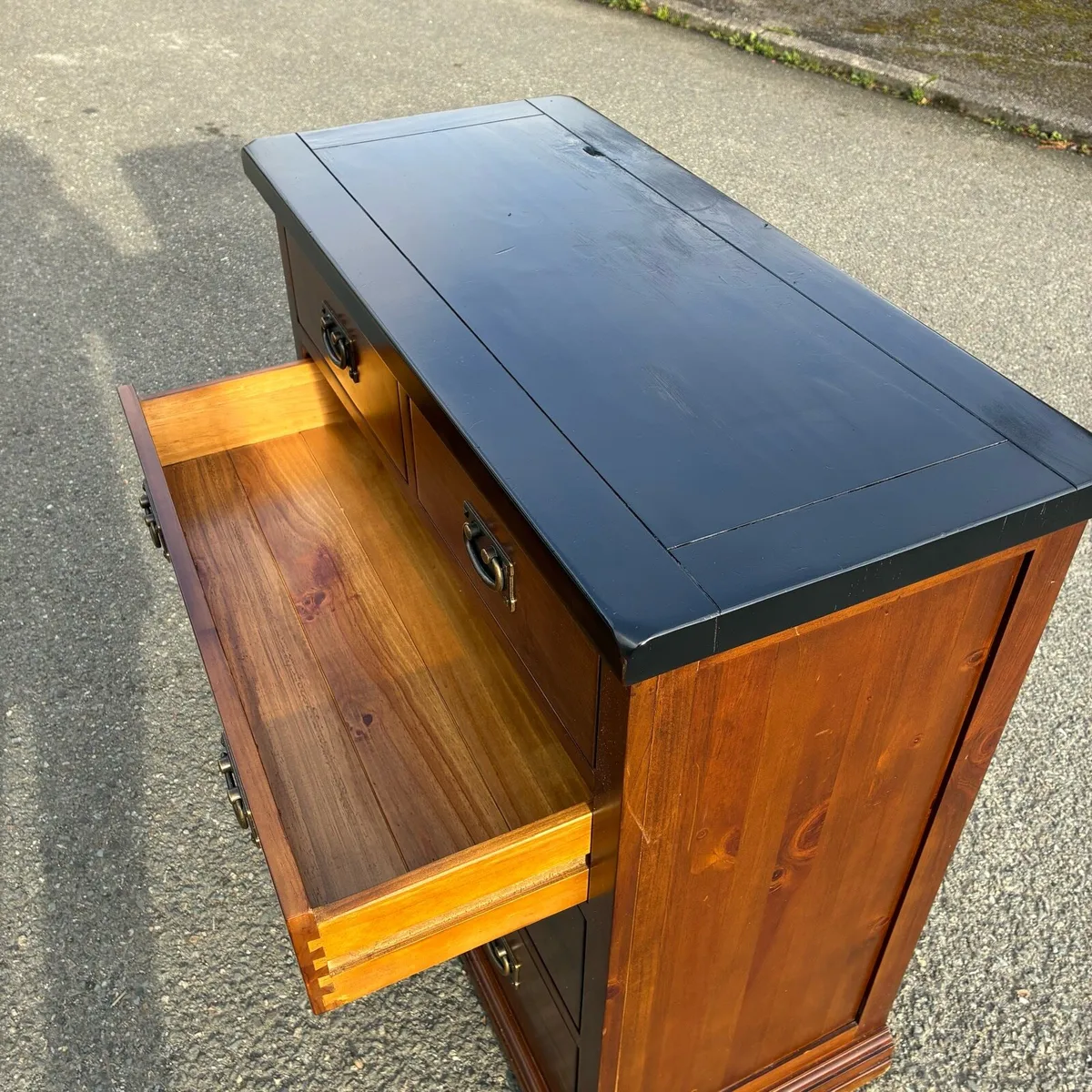 Solid Chest of Drawers - Image 4