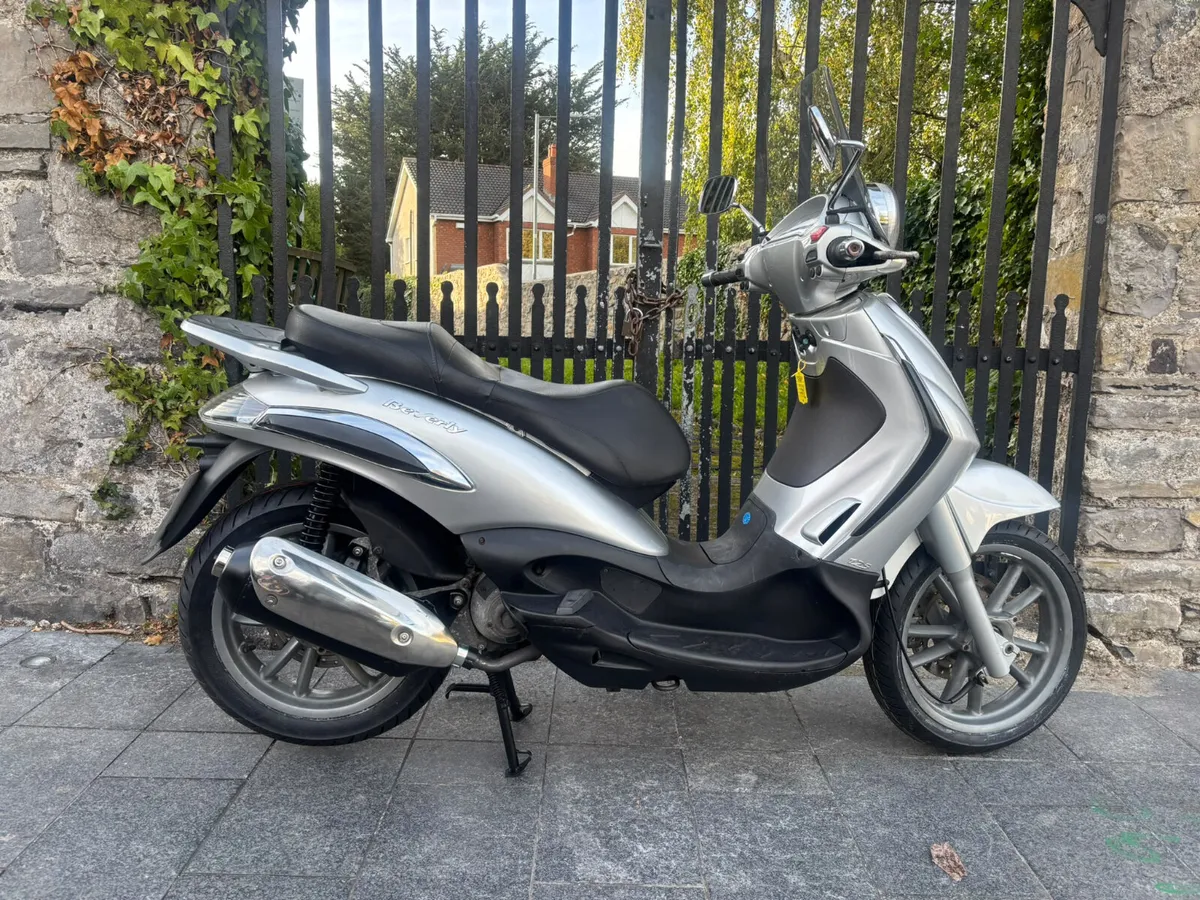 2011 PIAGGIO BEVERLY 125 MOTO4U - Image 2