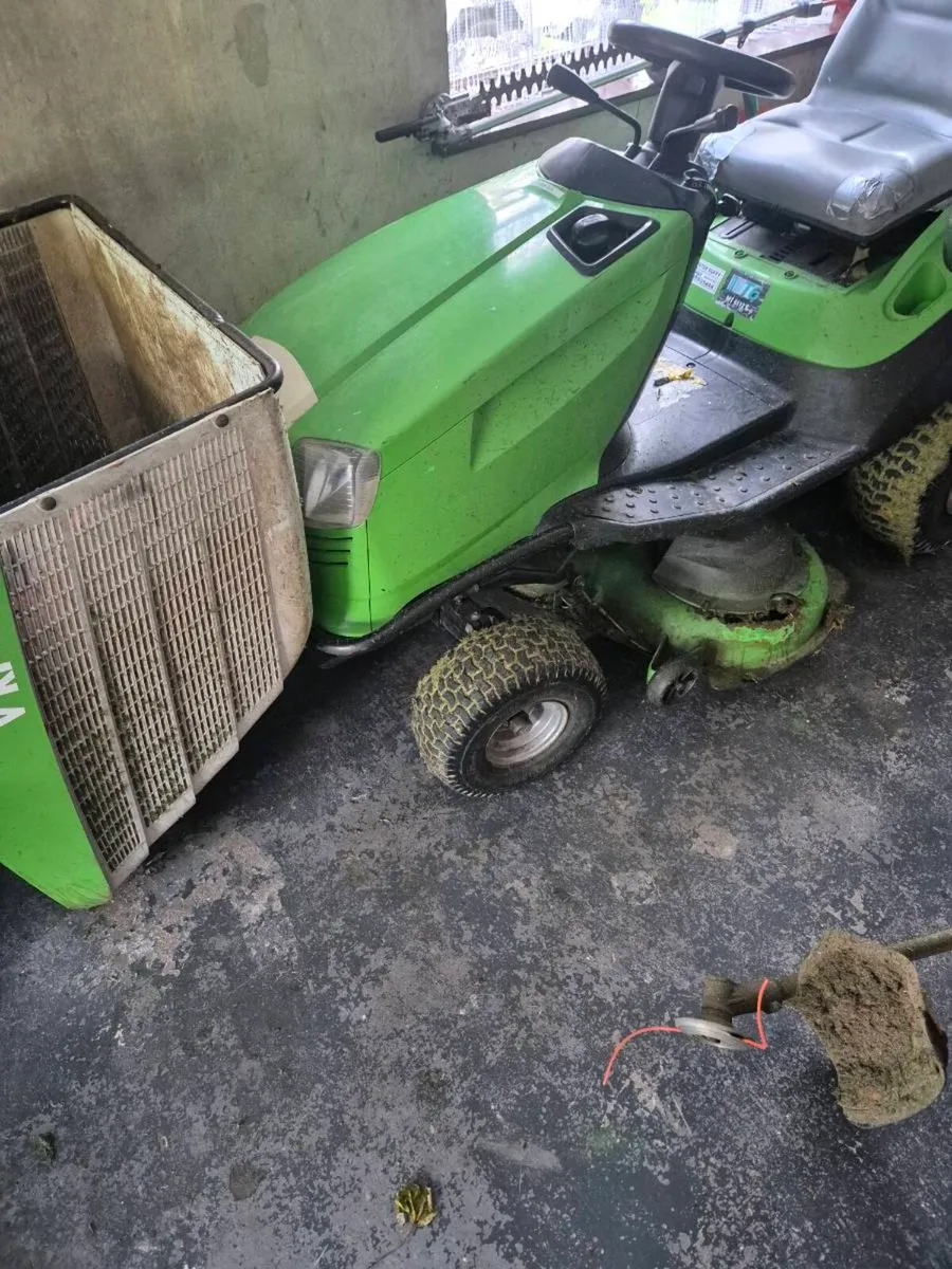 Viking ride-on lawnmower - Image 3