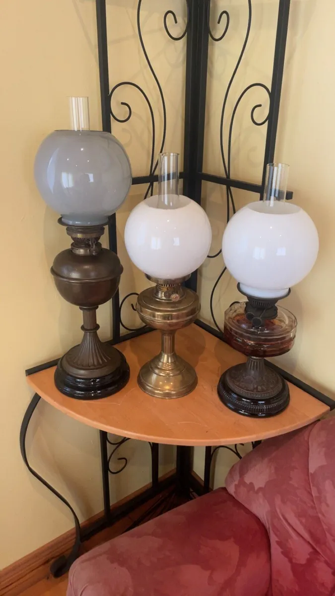3 oil lamps