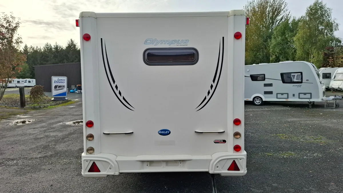 Bailey Olympus 4 berth fixed bed caravan - Image 4