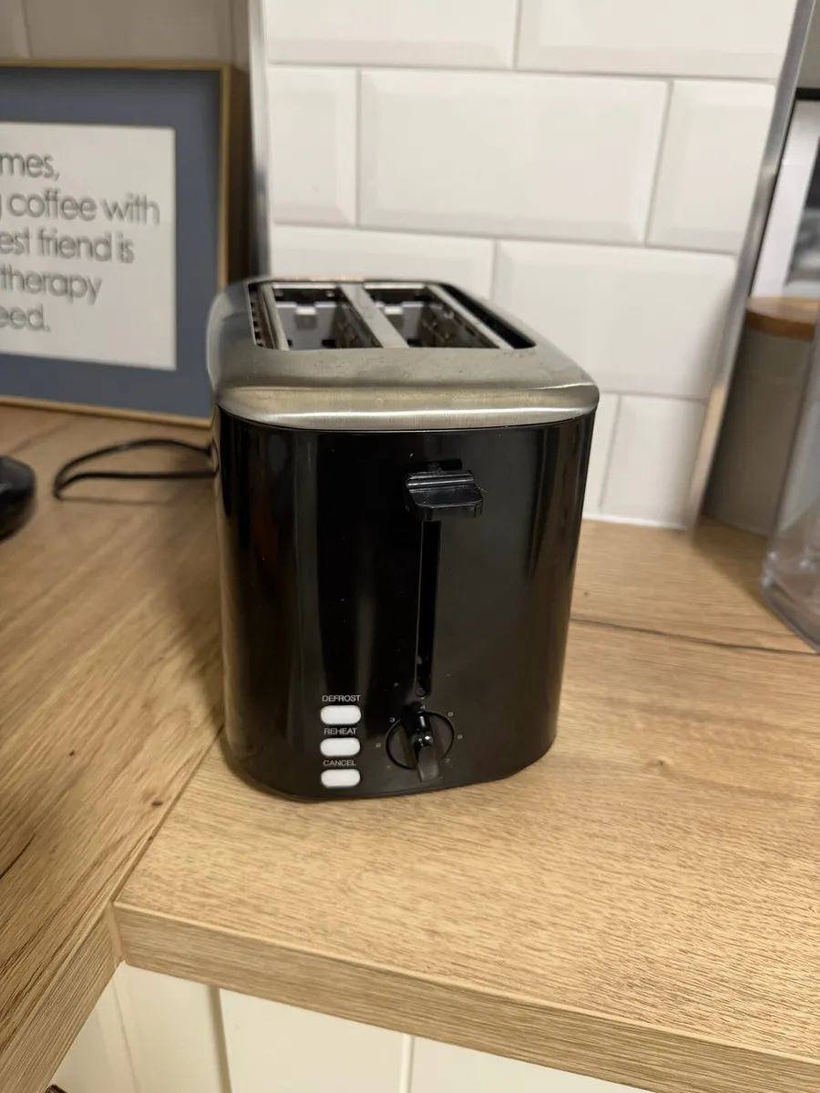 Morphy Richards 2 Slice Toaster Black/ Steal - Image 2
