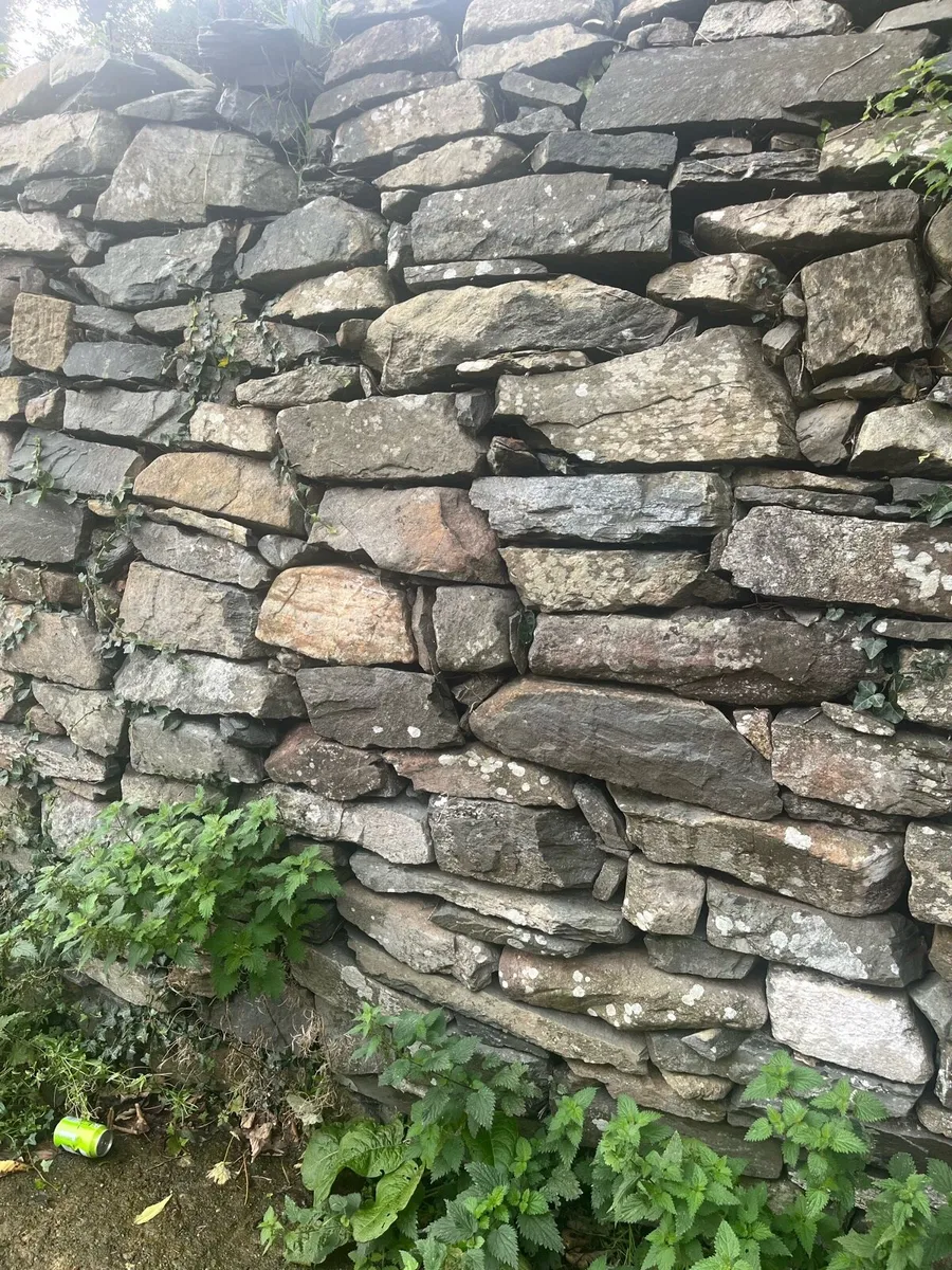 Natural building stone