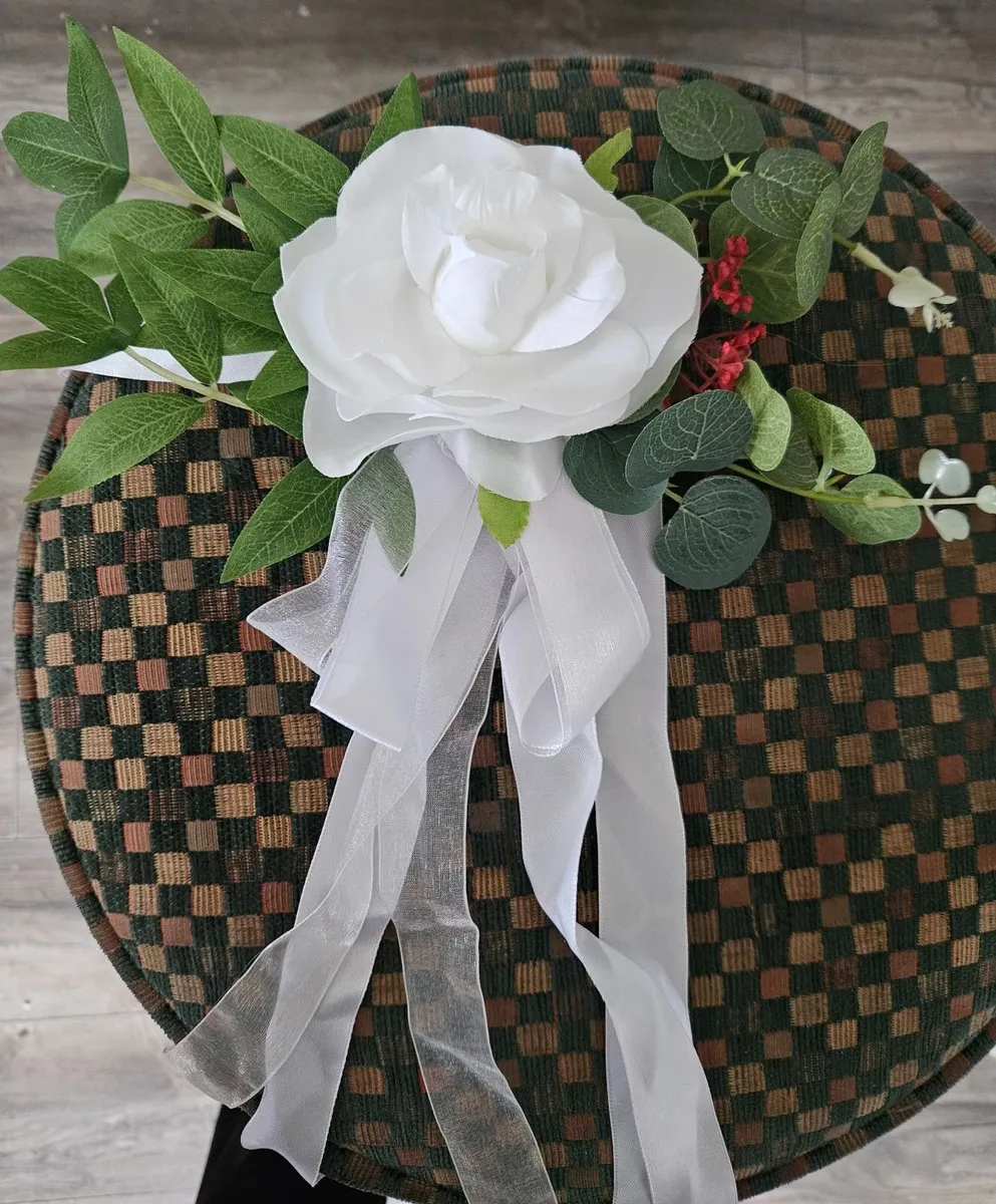 Wedding flowers - Image 2