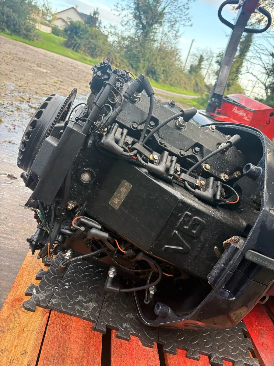 Evinrude Vindicator 225 outboard - Image 3