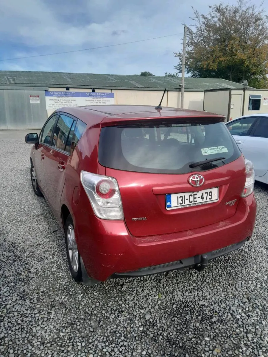 Toyota corolla verso 7 seater 2013 - Image 3