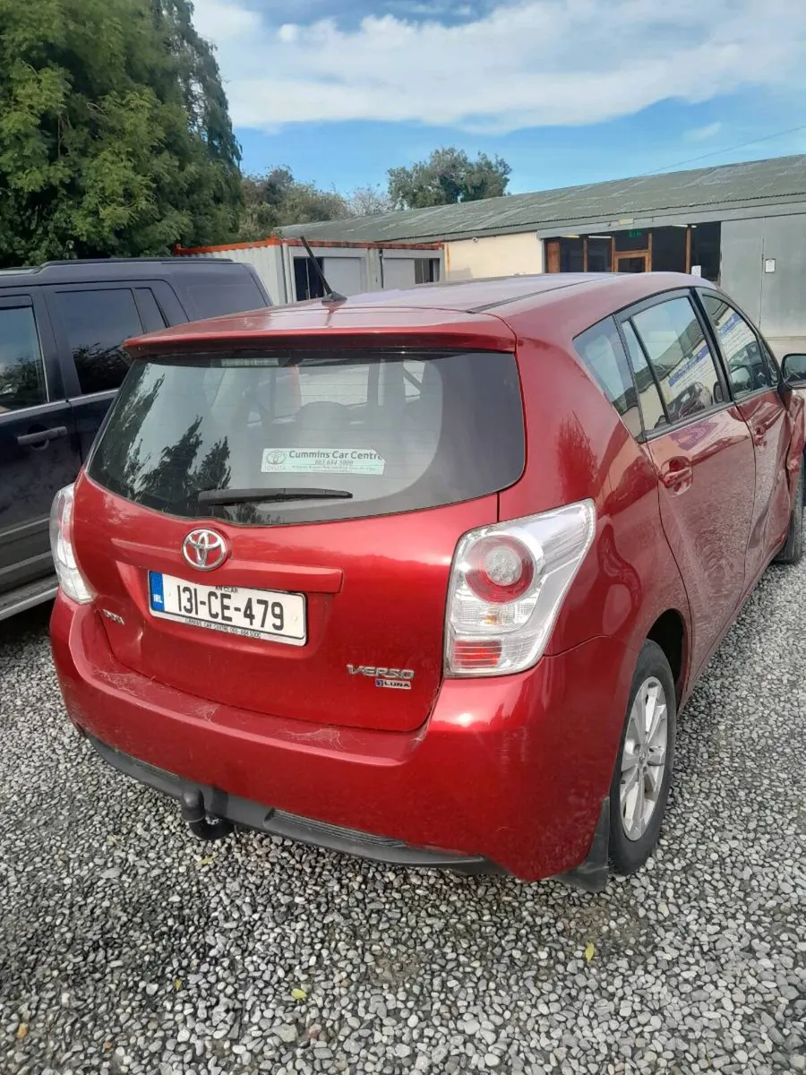 Toyota corolla verso 7 seater 2013 - Image 4