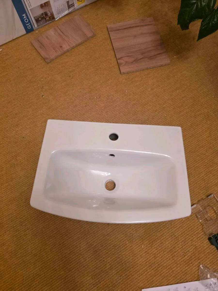 Brand new sink never used - Image 2