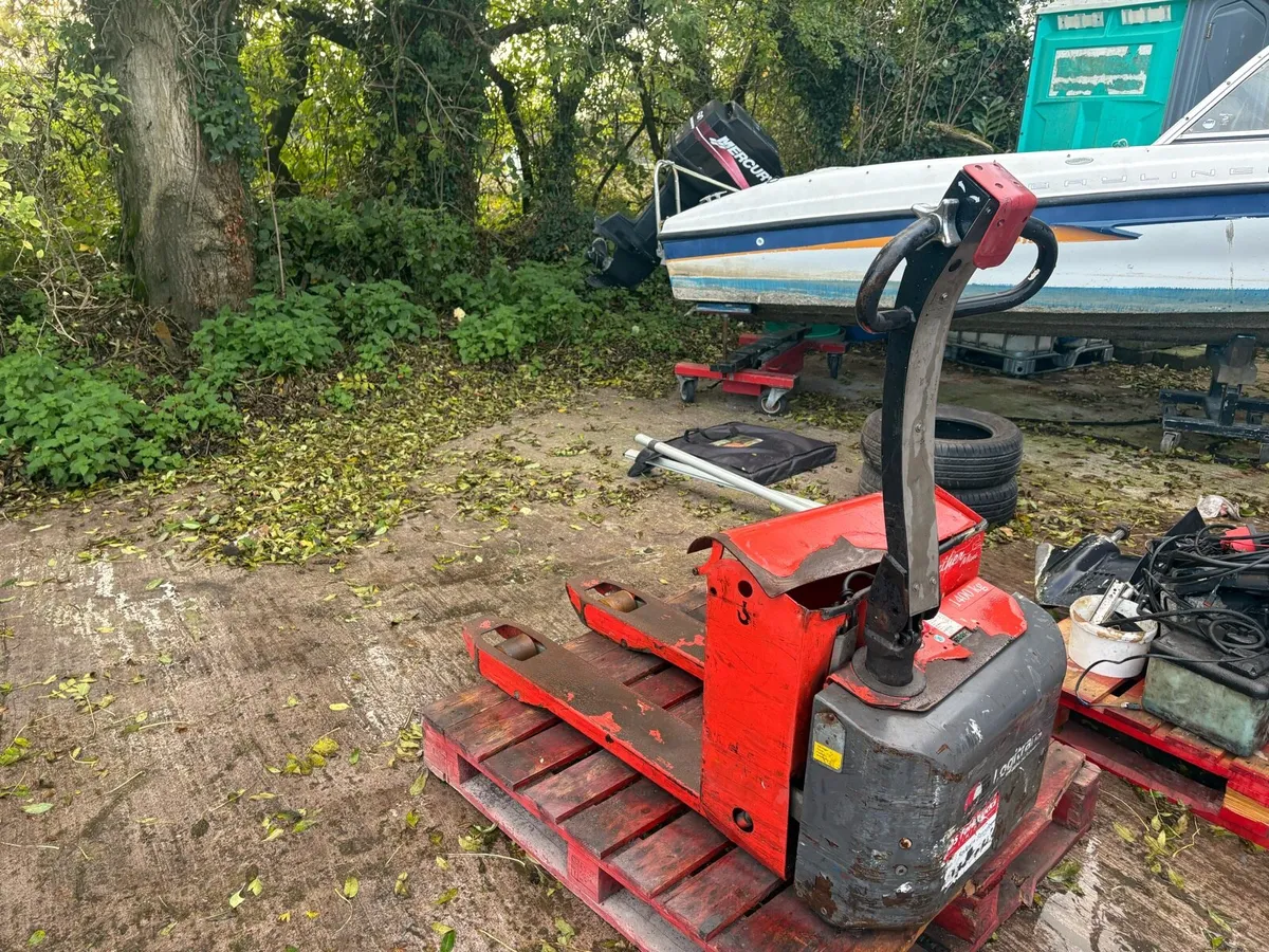 1400kg Pathfinder mini electric pallet truck - Image 2