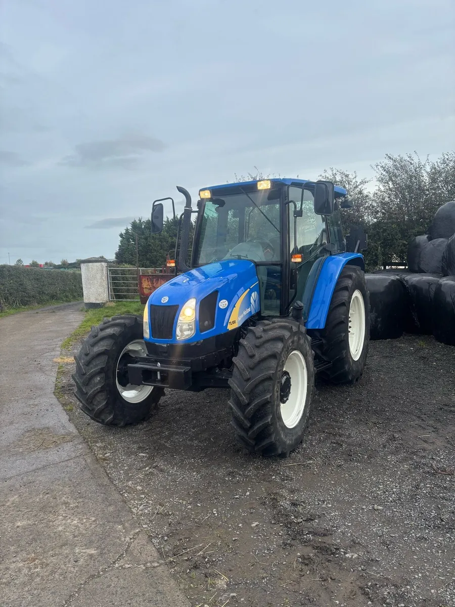 New Holland TL 100A - Image 1