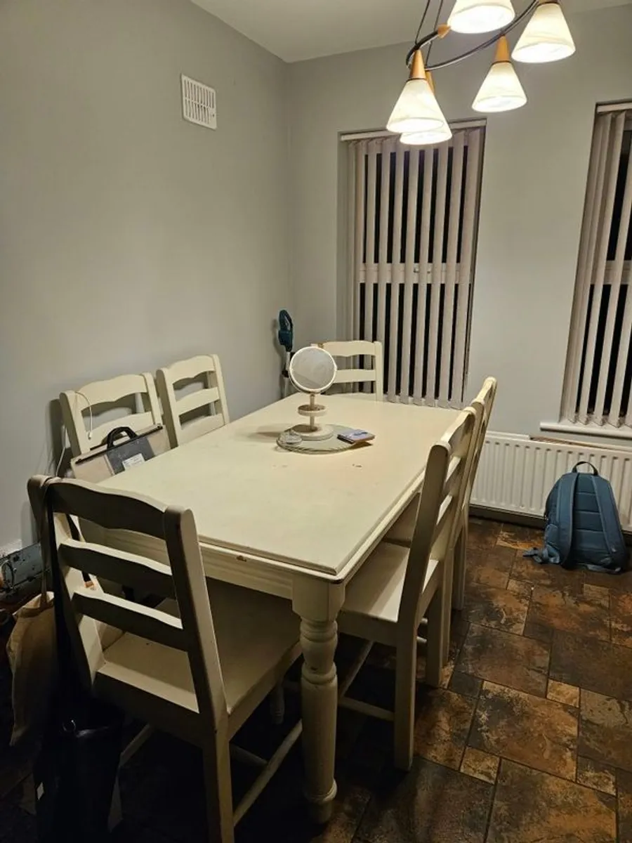 kitchen table and chairs