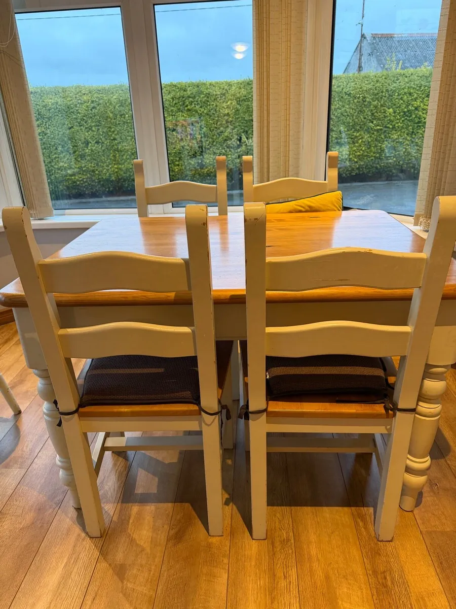 Table, Chairs & Stools - Image 4