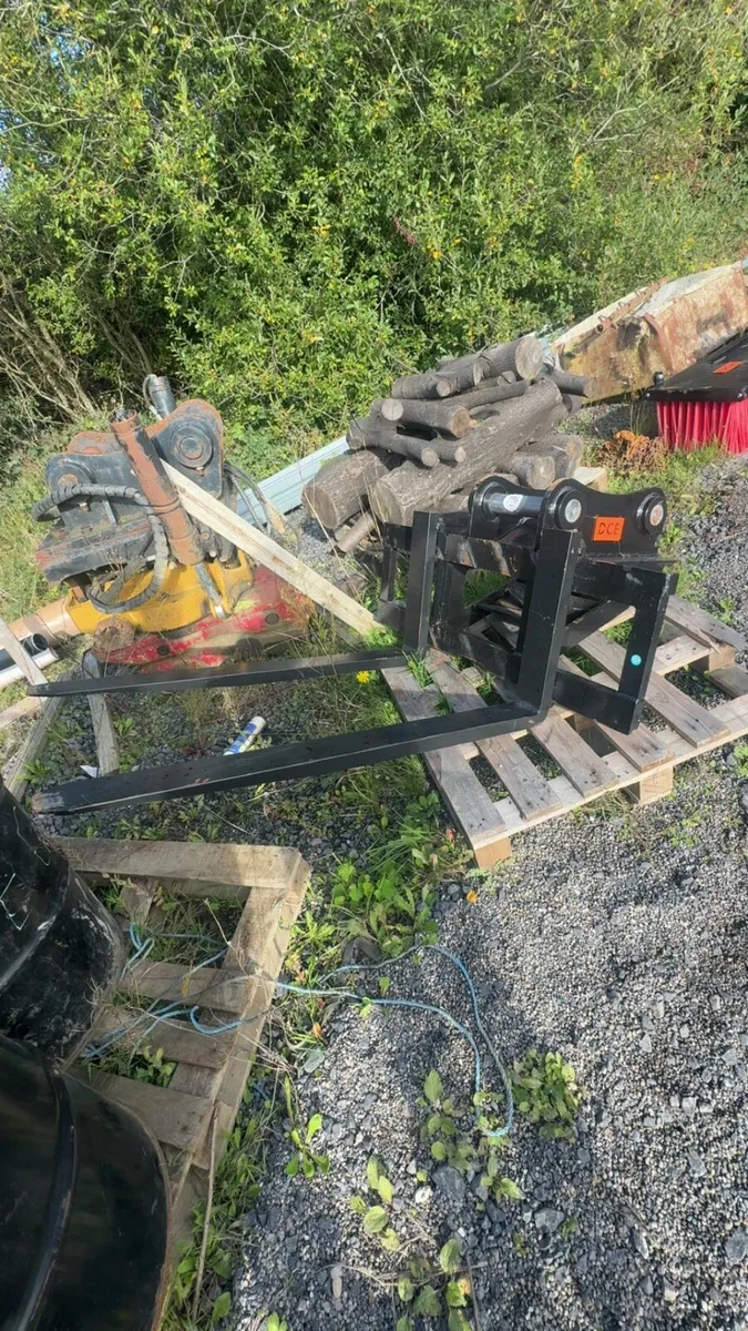 New 65mm pallet forks - Image 1