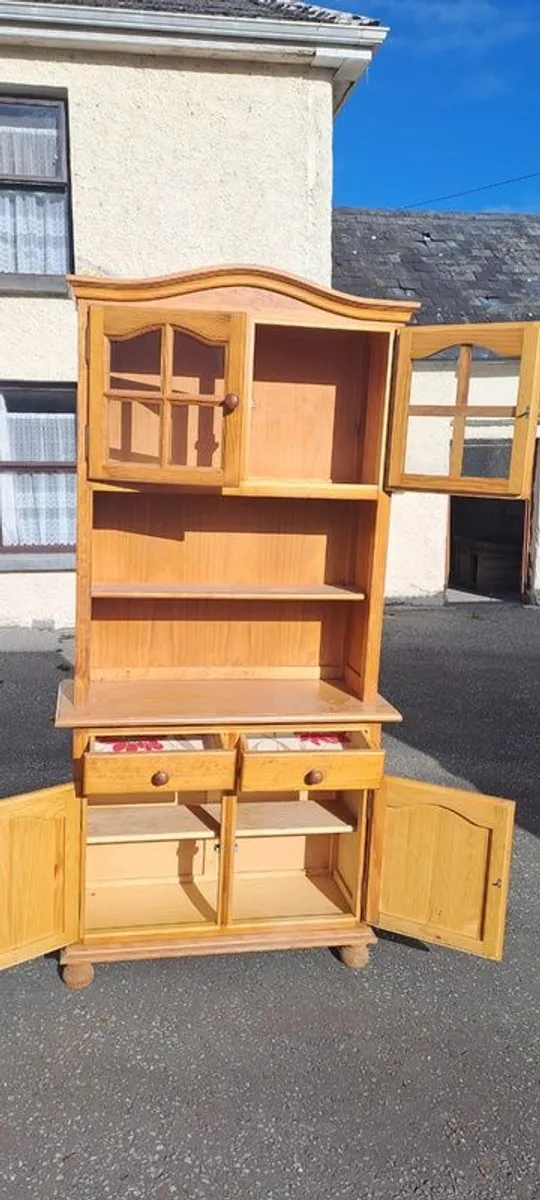 Kitchen dresser - Image 1