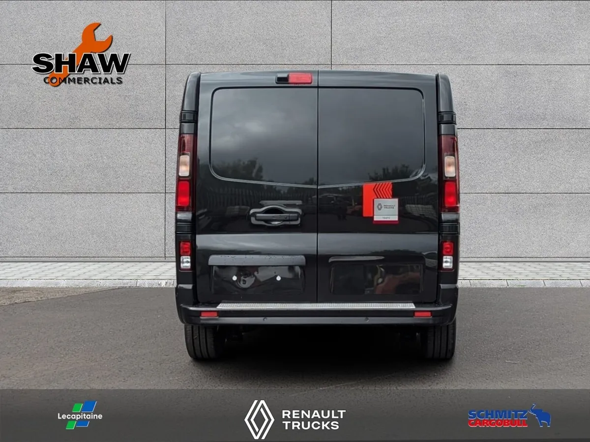 34500 + VAT - BLACK RENAULT TRAFIC EXCLUSIVE 170HP - Image 3