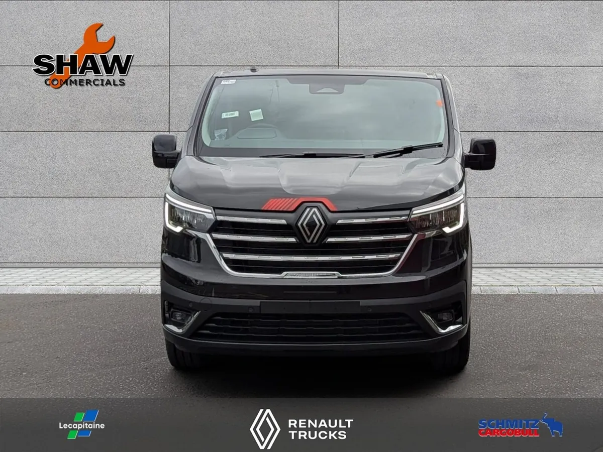 34500 + VAT - BLACK RENAULT TRAFIC EXCLUSIVE 170HP - Image 4