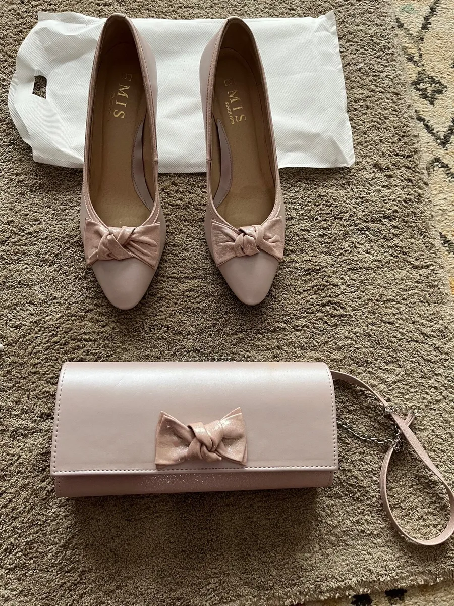 Shoes - Image 2