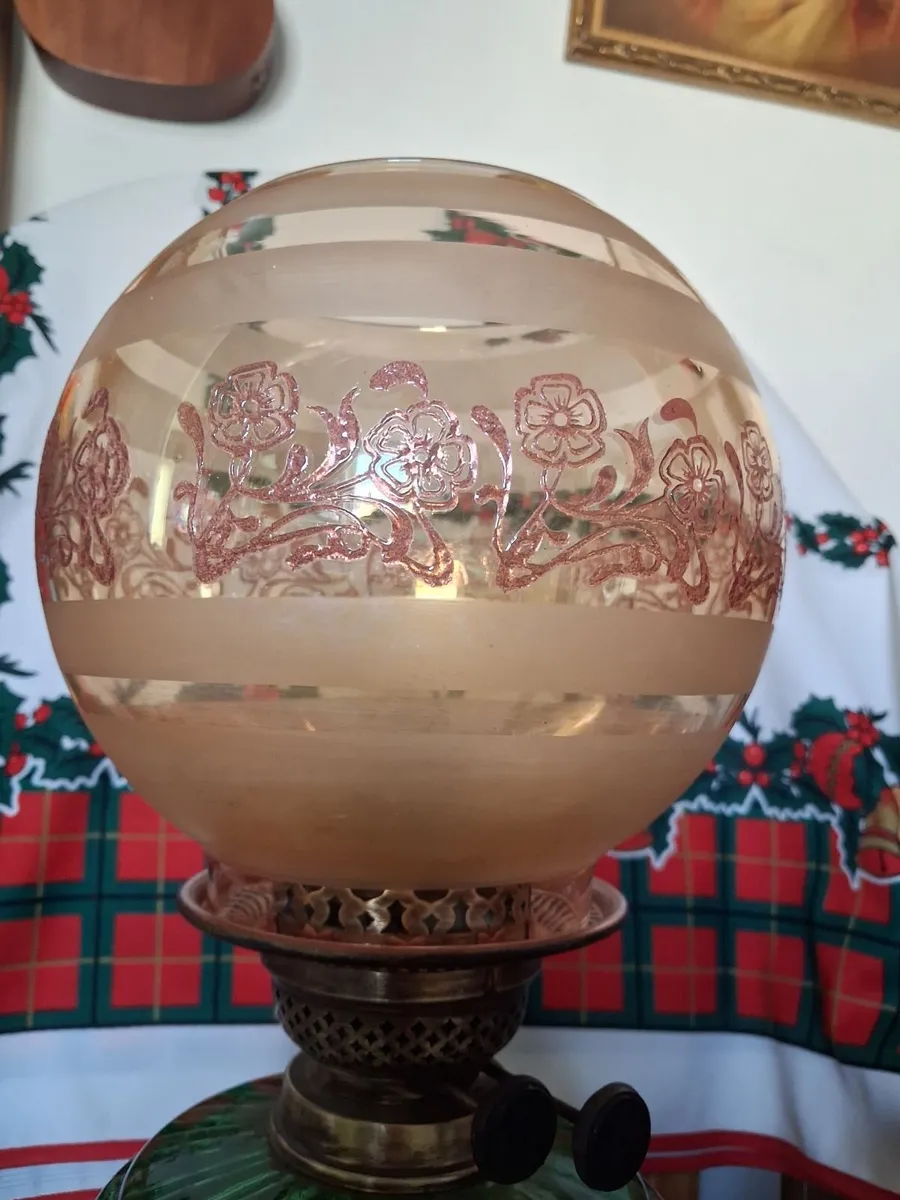 Double burner antique oil lamp. - Image 3