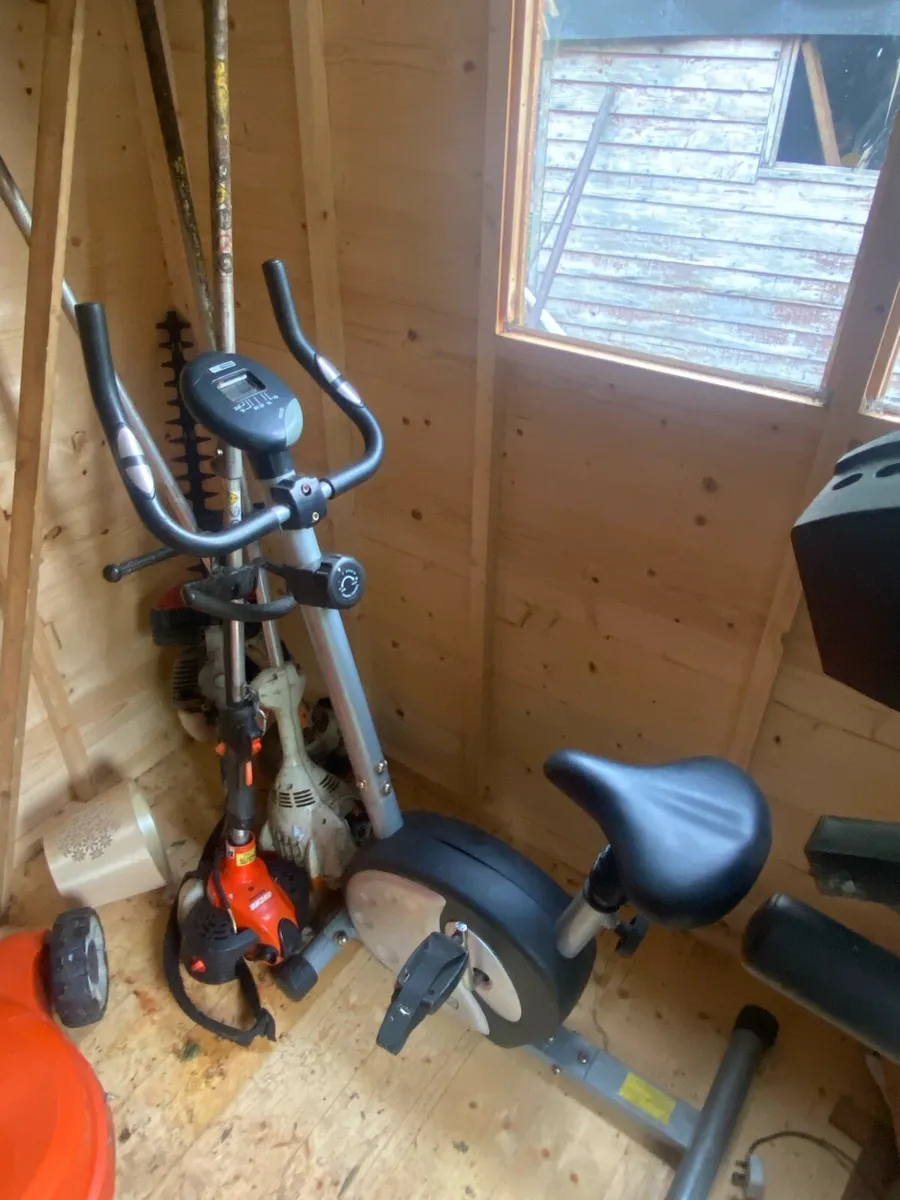 Exercise bike and treadmill - Image 1