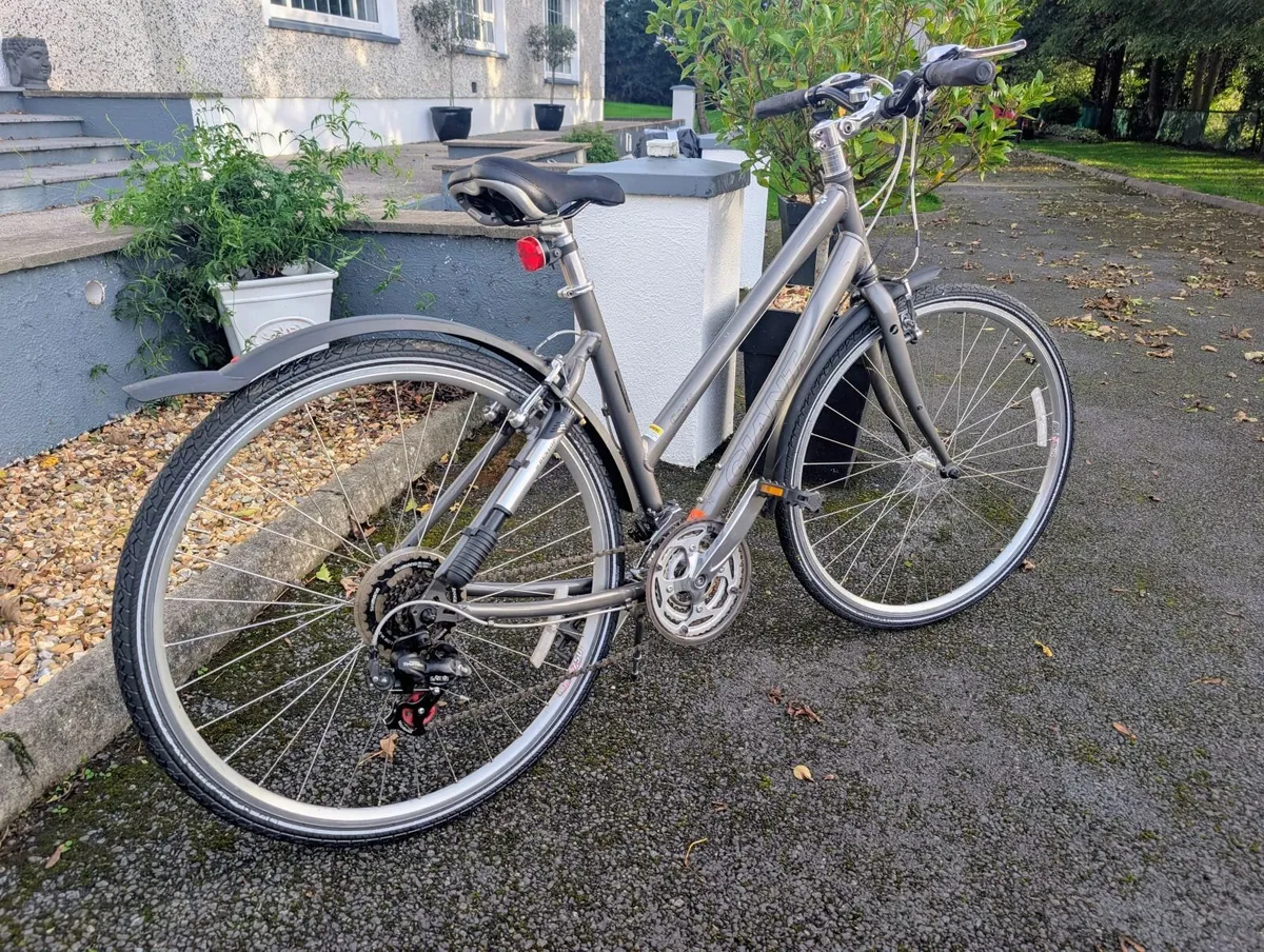 Giant Ladies Bicycle 24 speed Excellent Condition - Image 4